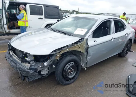 2019 Toyota Camry Se z USA, uszkodzony, nr VIN 4T1B11HK9KU288500